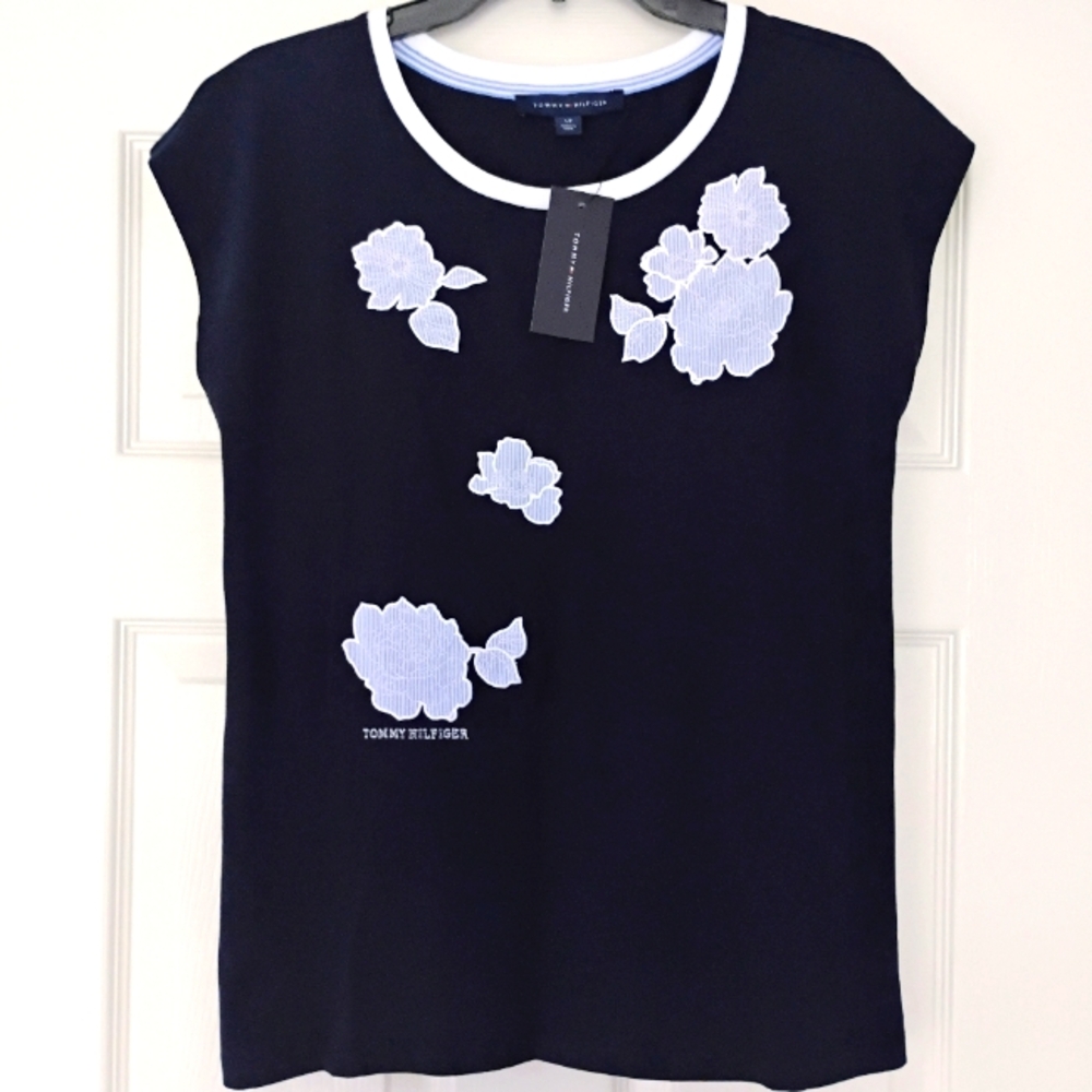 NWT S Tommy Hilfiger Navy Blue Floral Applique Cap Sleeve Tee NEW
